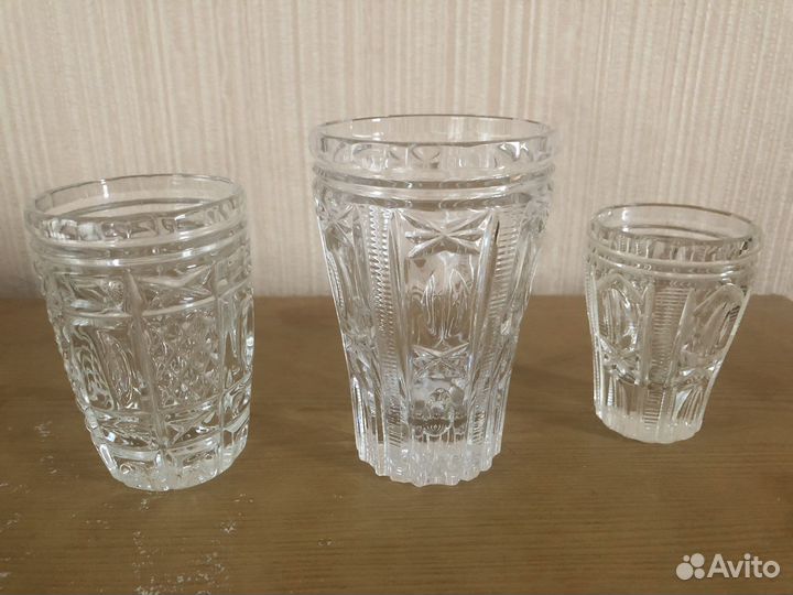 Хрустальные рюмки и стаканы