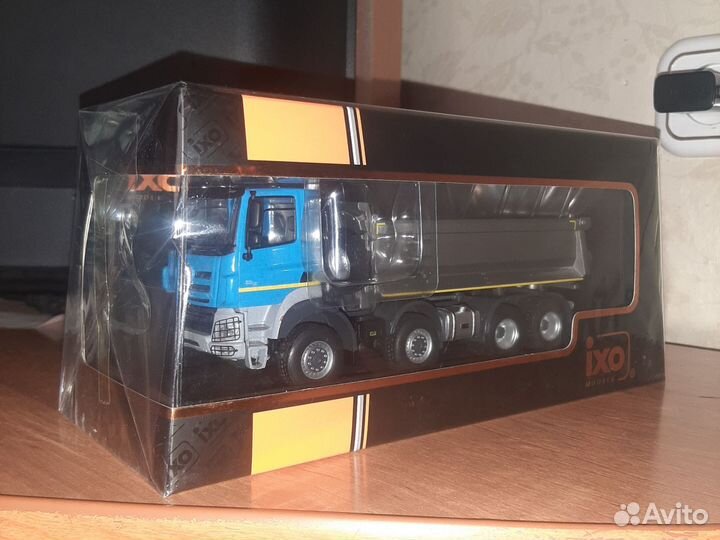 Модель Tatra Phoenix самосвал