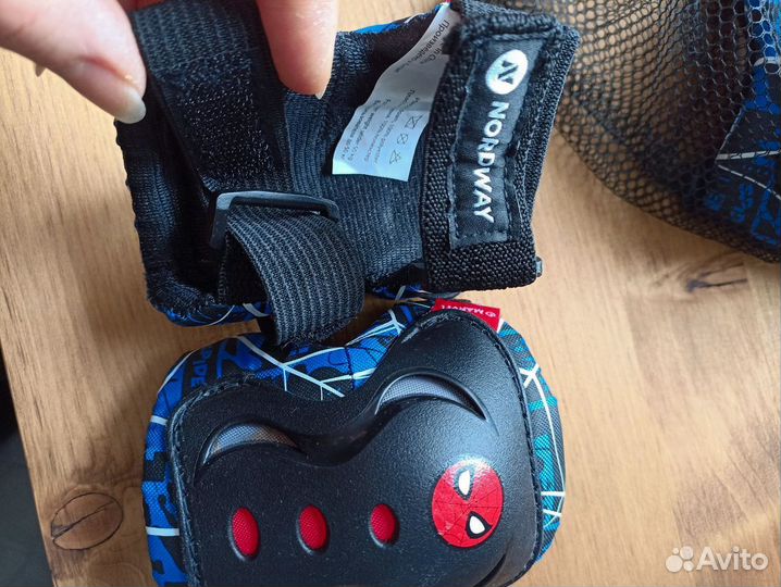 Набор защиты для катания на роликах