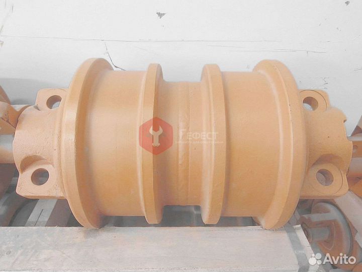 Каток опорный Hyundai 207-30-16102