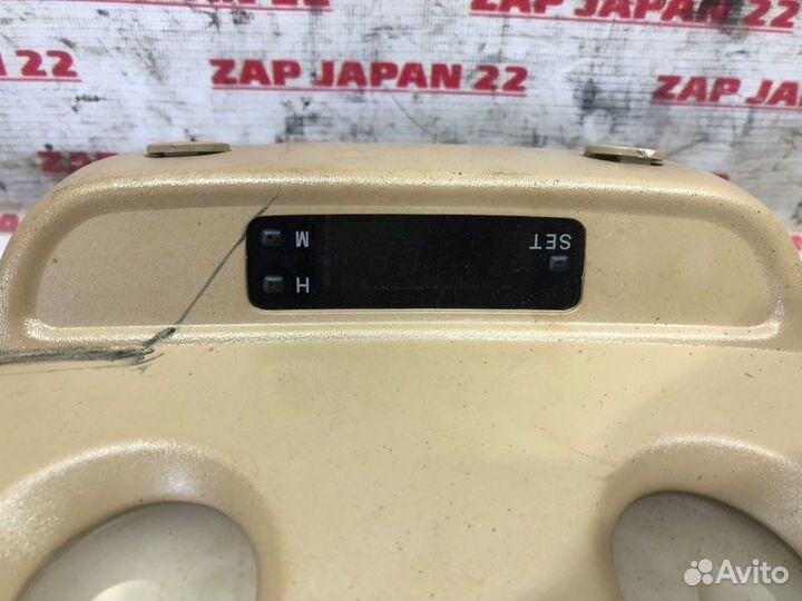 Светильник салона Mitsubishi Challenger K99 6G74