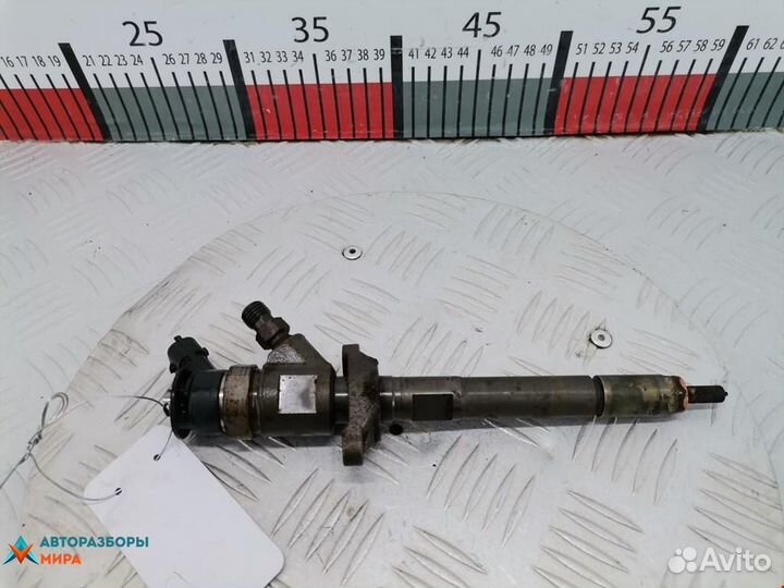 Форсунка Ford Focus 2 рест. 2011 1633633