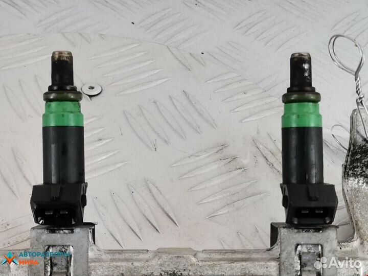 Форсунка Ford Fiesta 4 рест. 2002 1429840