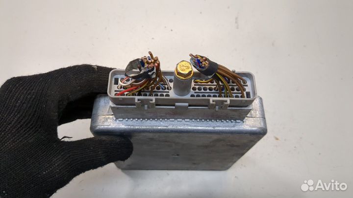 Блок управления двигателем Ford Escort, 1990