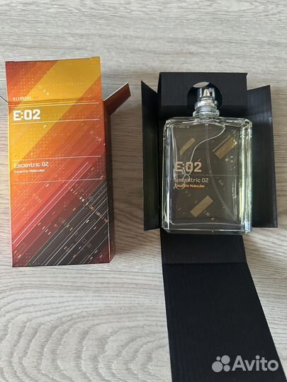 Escentric molecules 02