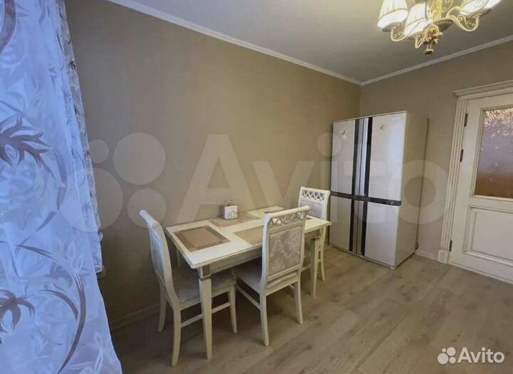 Холодильник многодверный Sharp SJF95stbe бежевый