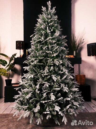 Искусственные елки