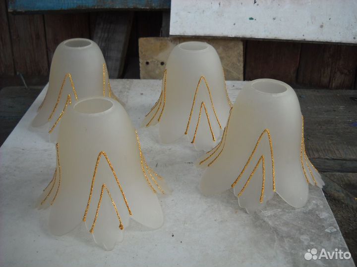 Люстры и плафоны