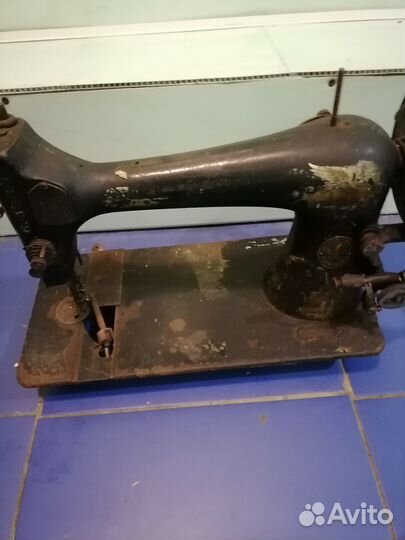 Швейная машинка зингер ручная