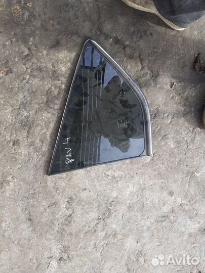 Стекло багажника Toyota RAV 4 левое заднее