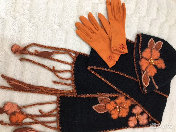 Комплект шапка, шарф, перчатки