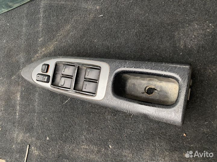 Блок управления стеклоподъемниками Avensis T22