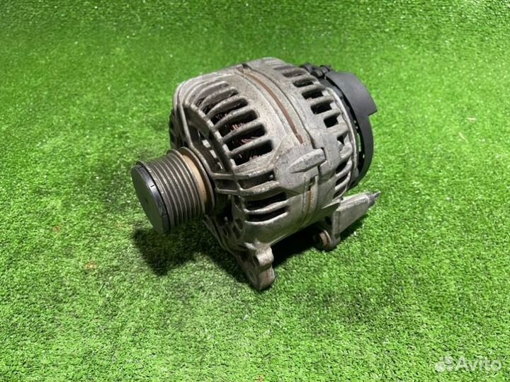 Генератор Golf Passat Tiguan Touran Q3 Vw T5