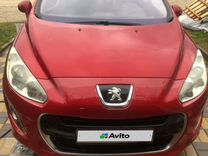 Peugeot 308 1.6 AT, 2011, 136 000 км, с пробегом, цена 390 000 руб.