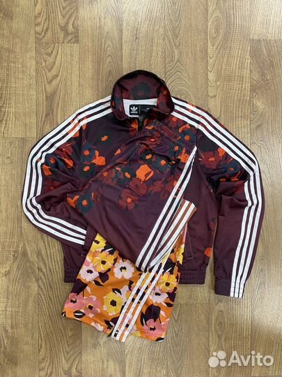 Костюм Adidas London Studio