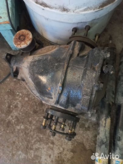 Редуктор 3.27 w210 w124