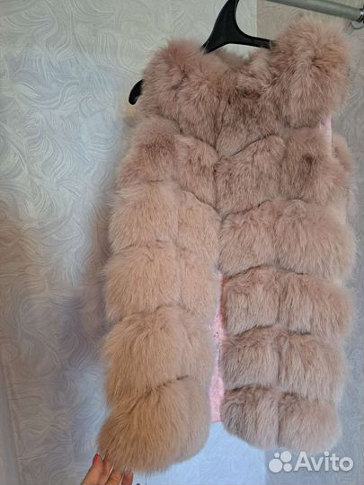 Меховая жилетка из песца