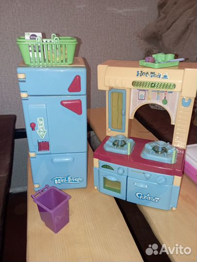 Мебель для кукольного домика