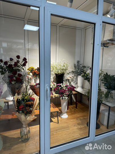 Холодильник для цветов