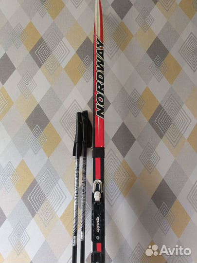 Лыжный комплект (лыжи 160см, палки 110см, ботинки)