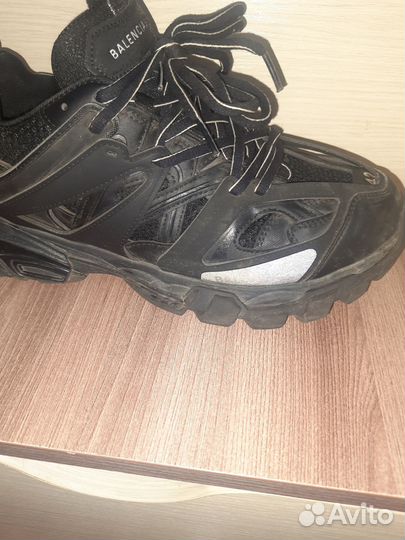Balenciaga track 1 black