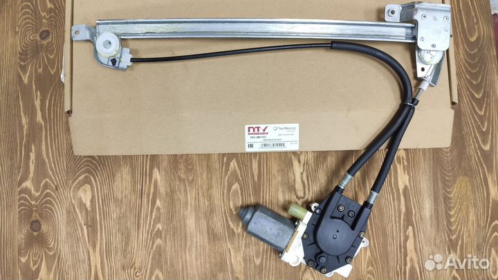 Стеклоподъемник задней левой двери Е39