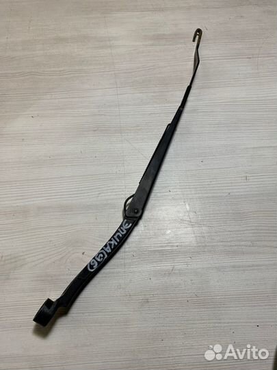 Поводок стеклоочистителя левый Chevrolet Epica