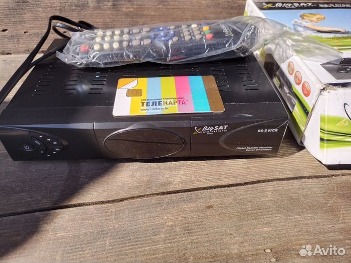 Спутниковая тарелка 