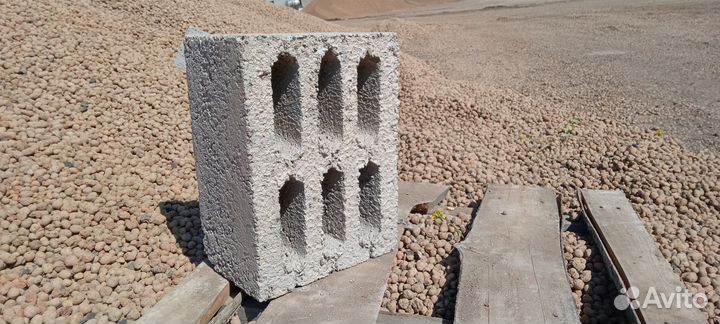 Керамзитный керамзитобетонный блок UJH860