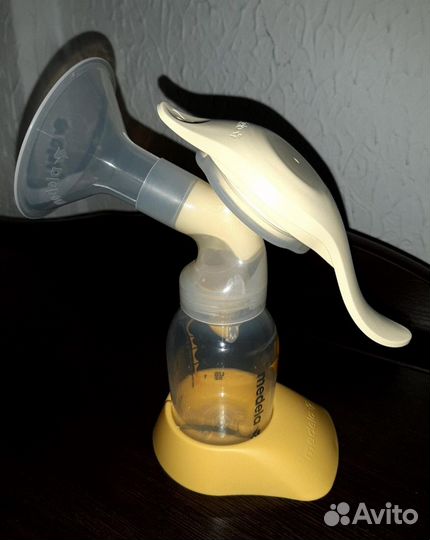 Молокоотсос medela ручной