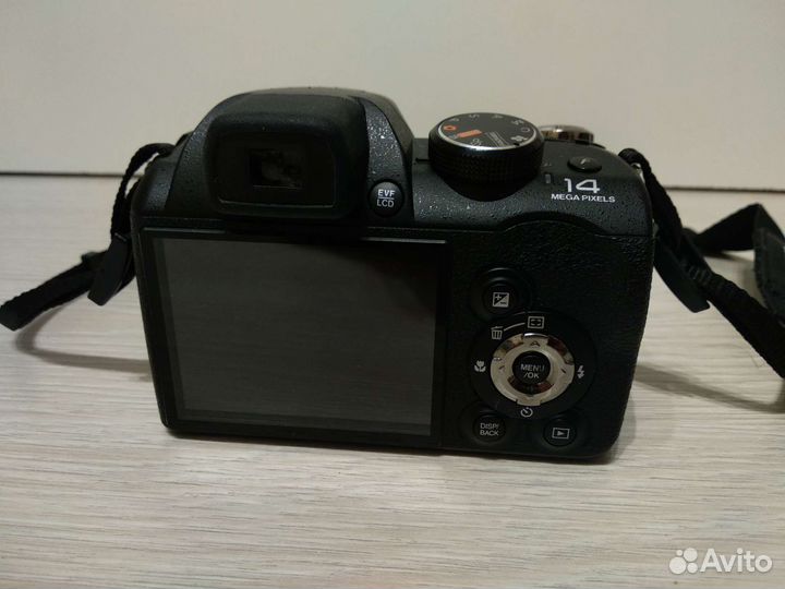 Цифровой фотоаппарат Fujifilm finepix S4000