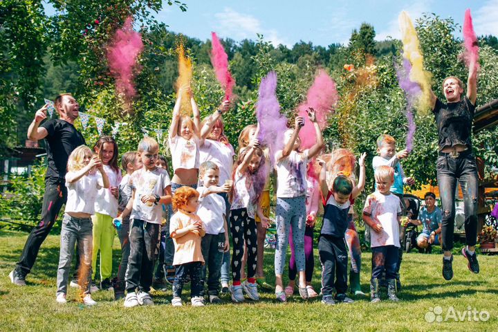 Холи Холли вечеринка