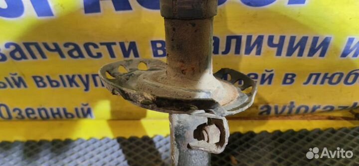 Стойка амортизатора переднего левого Opel Astra