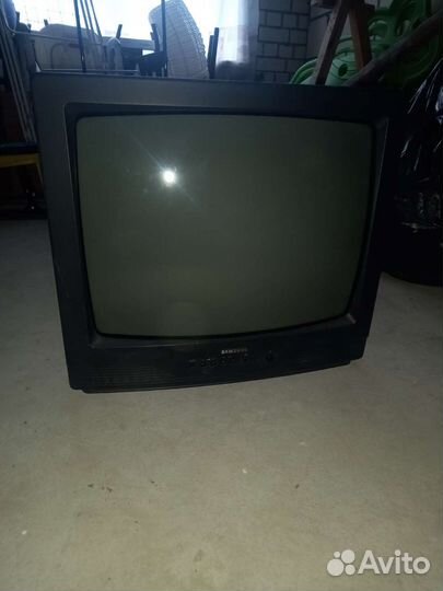 Телевизор samsung