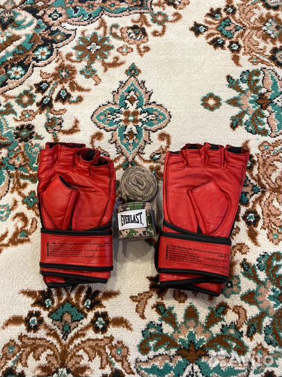 Перчатки для рукопашного боя