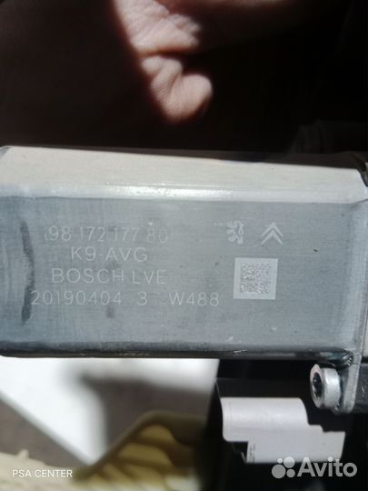 Стеклоподъемник левый Peugeot Partner III