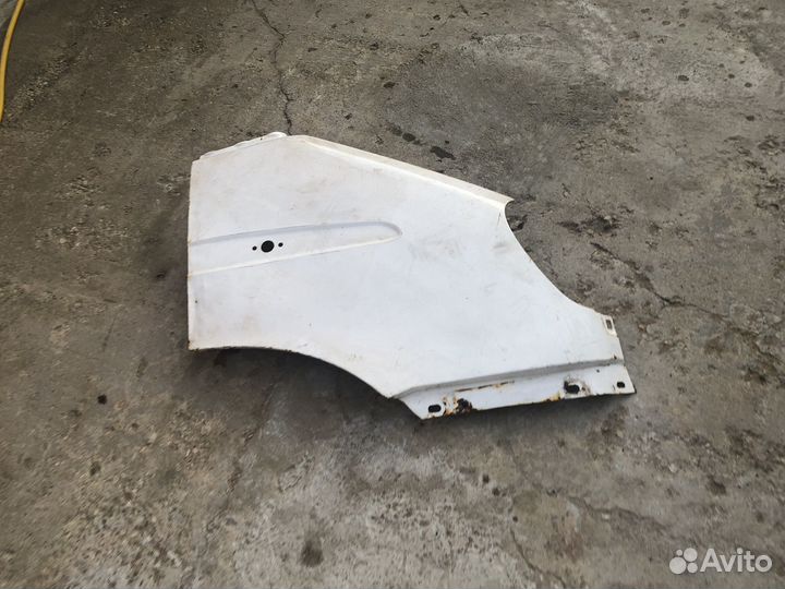 Крыло правое на газель