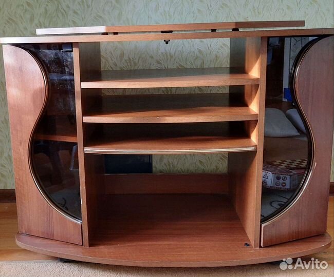 Тумба под телевизор