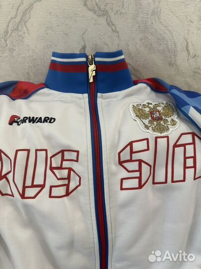 Спортивный костюм для девочки