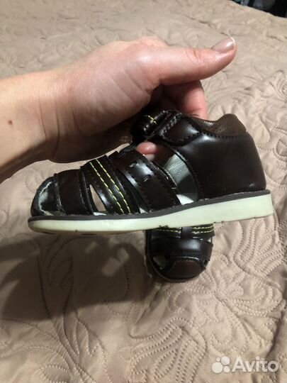 Сандалии детские 21 размер