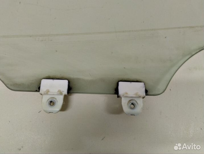 Стекло двери передней правой Mazda Mazda 3 BM 2013