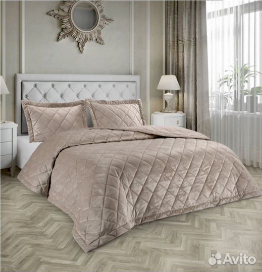 Велюровое покрывало с наволочками