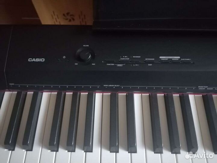 Цифровое пианино Casio Privia px160