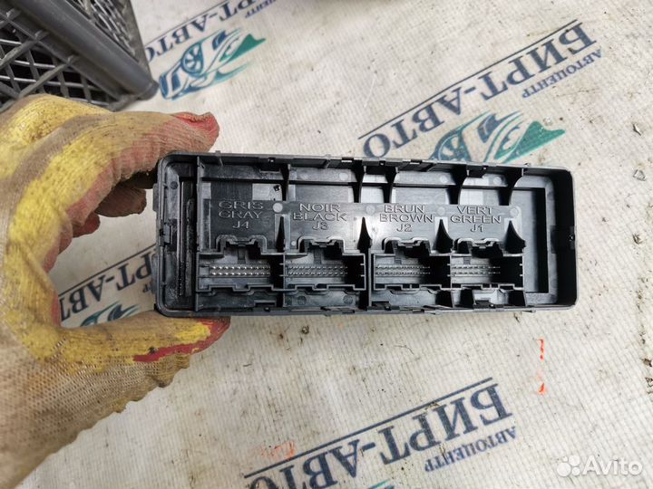 Блок управления 13582895 Chevrolet Cruze