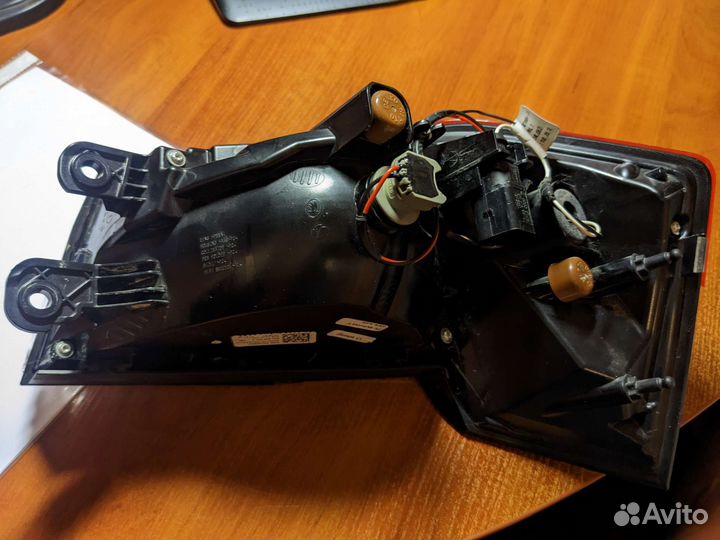 Задняя левая фара skoda rapid