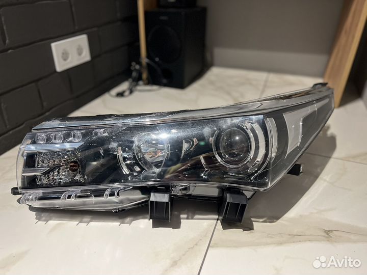 Фары toyota corolla 160/180