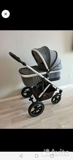 Прогулочная коляска Moon Nuova
