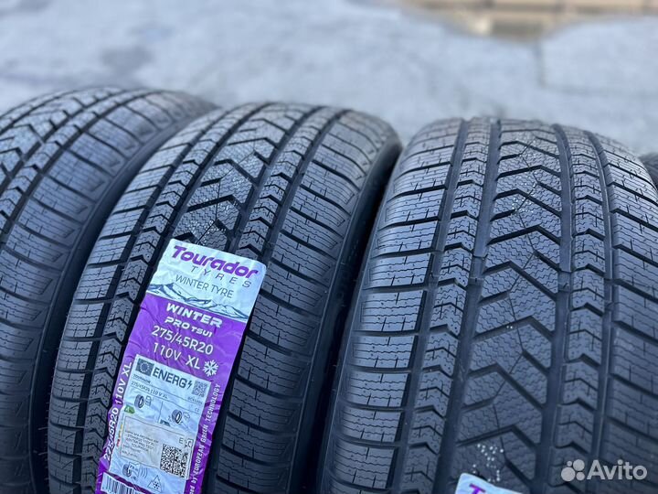 Tourador Winter Pro TSU1 275/45 R20 111U
