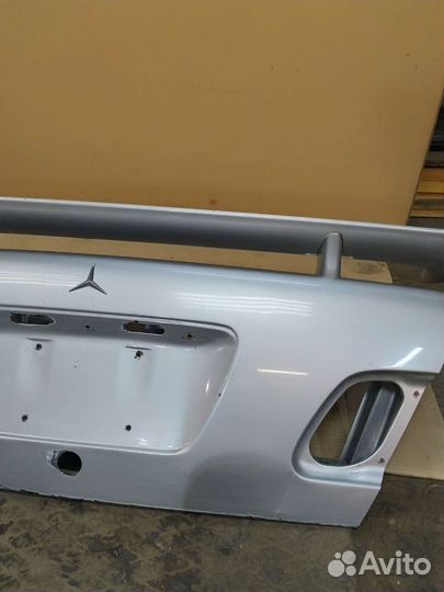 Спойлер на крышку багажника Мерседес