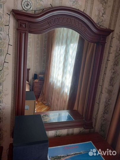 Зеркало. В отличном состоянии